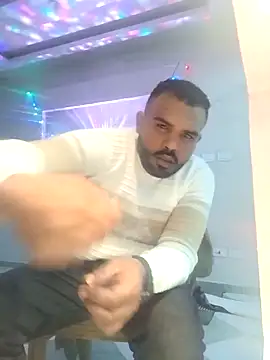 Snapshot of ListedLoin chatting on 7, 3, 2025 ListedLoin online show from 7, 3, 2025