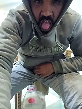 Snapshot of ListedLoin chatting on 20, 3, 2025 ListedLoin online show from 20, 3, 2025