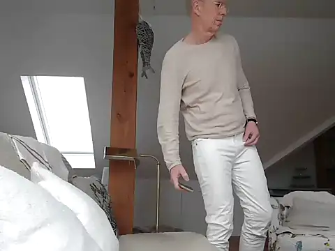 maxmueller321 online show from 4, 2, 2026