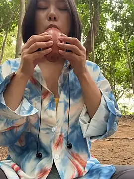 Eliza-E online show from 21, 4, 2026