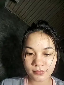 Ngoc-Trinh online show from 25, 4, 2026