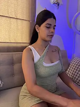 Snapshot of DaryRos chatting on 1, 2, 2026 DaryRos online show from 1, 2, 2026