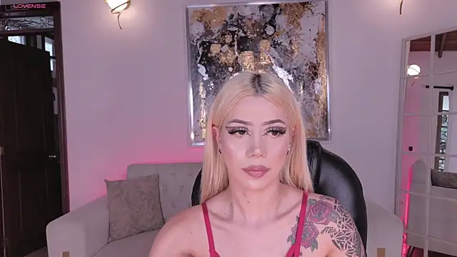 HannaConnor  online show from 20, 5, 2026
