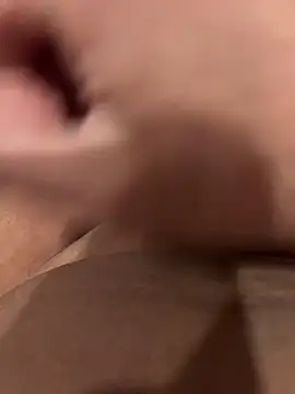 Snapshot of Teloficco chatting on 12, 11, 2025 Teloficco online show from 12, 11, 2025