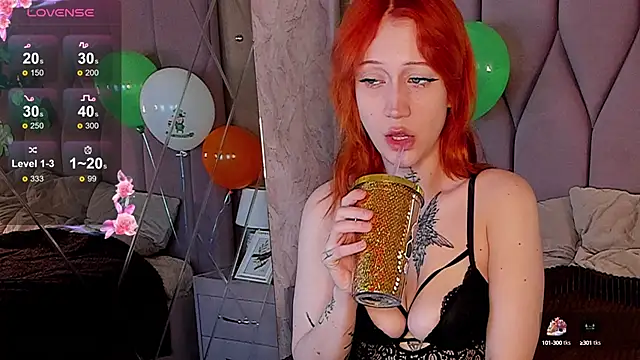 Snapshot of Eva_Cramer chatting on 13, 3, 2025 Eva Cramer online show from 13, 3, 2025