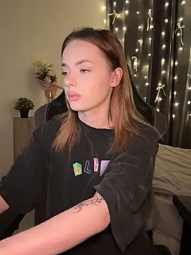  MayShy  online show from 15, 12, 2024