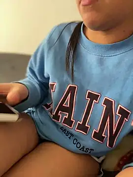 Salome golvert online show from 18, 12, 2024