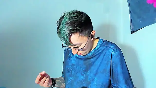 Sexyboy 666 online show from 15, 12, 2025