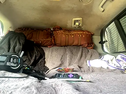 SlimeCrownzOut5 online show from 20, 9, 2025