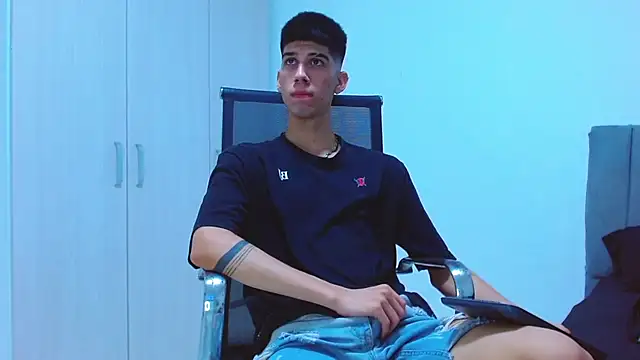 jhony-sex online show from 8, 11, 2025