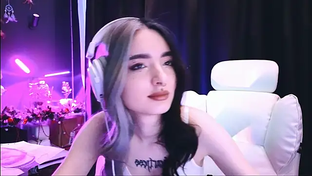 Avi Nile online show from 20, 1, 2025