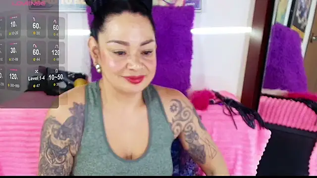 Snapshot of Ginna--mia chatting on 15, 4, 2026 Ginna--mia online show from 15, 4, 2026