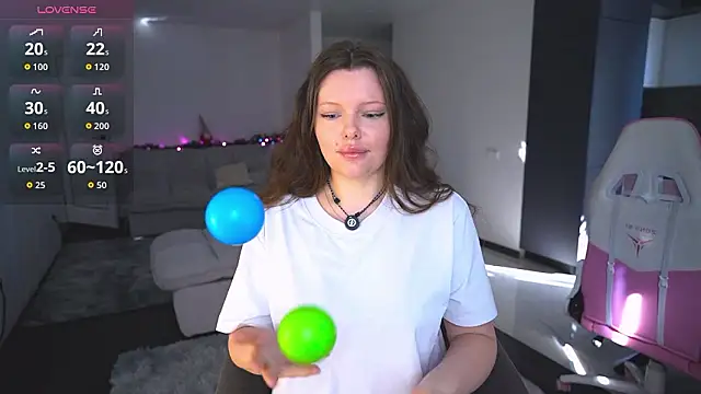 Snapshot of Your_Sweet_Julia chatting on 24, 3, 2026 Your Sweet Julia online show from 24, 3, 2026