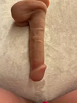 Leanaa Jolly online show from 12, 4, 2026