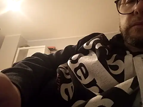 larsgessner30 online show from 23, 10, 2025