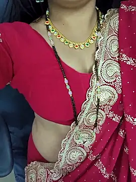 Snapshot of Tanvi-patil chatting on 18, 12, 2025 Tanvi-patil online show from 18, 12, 2025