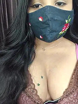 Snapshot of Tanvi-patil chatting on 20, 12, 2025 Tanvi-patil online show from 20, 12, 2025