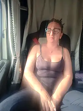 Snapshot of cuplubijoanna chatting on 18, 2, 2025 cuplubijoanna online show from 18, 2, 2025