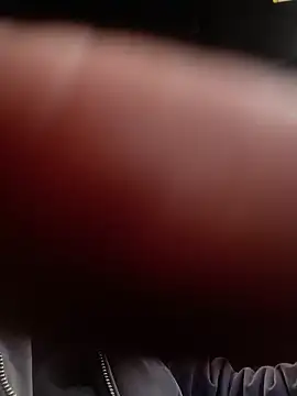 1BeautyN1Beast online show from 26, 1, 2025