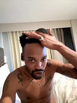 1BeautyN1Beast online show from 3, 11, 2025