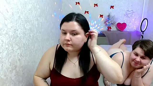 BeckyAndHellen online show from 12, 2, 2025