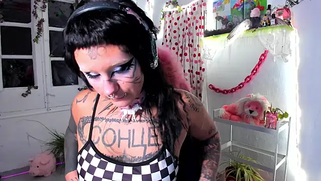 lady sontse  online show from 19, 12, 2025