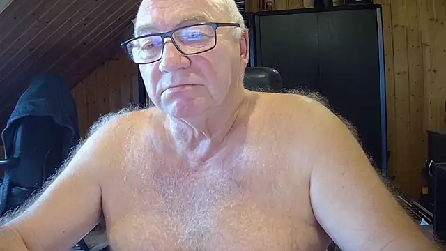 Snapshot of biggandybig chatting on 19, 12, 2025 biggandybig online show from 19, 12, 2025