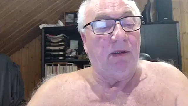 Snapshot of biggandybig chatting on 5, 2, 2026 biggandybig online show from 5, 2, 2026