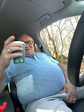 Snapshot of biggandybig chatting on 5, 3, 2026 biggandybig online show from 5, 3, 2026