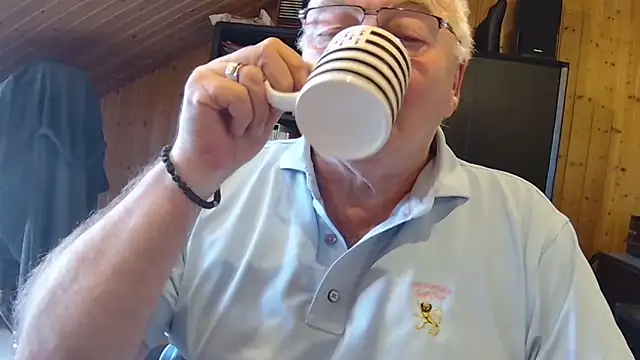 Snapshot of biggandybig chatting on 15, 3, 2026 biggandybig online show from 15, 3, 2026