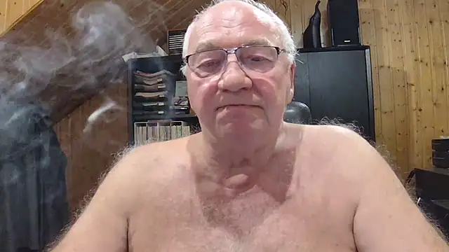 Snapshot of biggandybig chatting on 18, 3, 2026 biggandybig online show from 18, 3, 2026