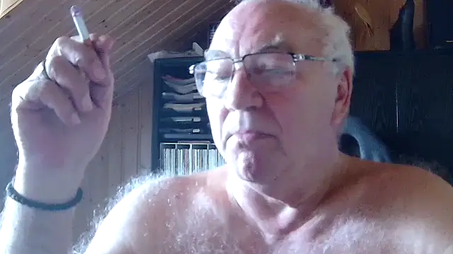 Snapshot of biggandybig chatting on 30, 3, 2026 biggandybig online show from 30, 3, 2026