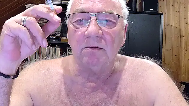 Snapshot of biggandybig chatting on 1, 4, 2026 biggandybig online show from 1, 4, 2026