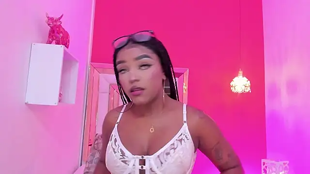 Snapshot of malu_horny_69 chatting on 13, 2, 2026 malu horny 69 online show from 13, 2, 2026