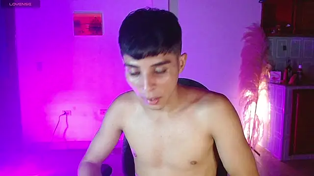 justin alexxx online show from 28, 1, 2025