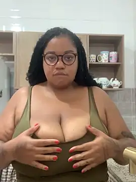 SweetLizzyBBW online show from 18, 5, 2026