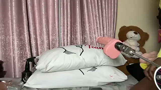 SexyAudreyFuck online show from 11, 9, 2025