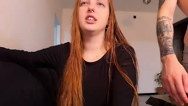 Snapshot of Chaptertoo chatting on 9, 10, 2025 Chaptertoo online show from 9, 10, 2025