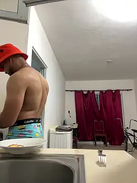 luismanuel 1998 online show from 3, 3, 2026