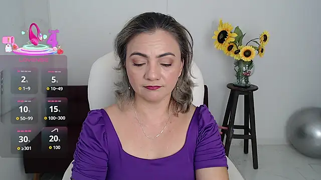 ana milf online show from 12, 11, 2025