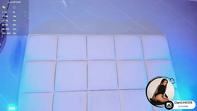 danii hill  online show from 27, 10, 2025