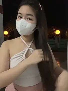 BabyThree  online show from 4, 2, 2025