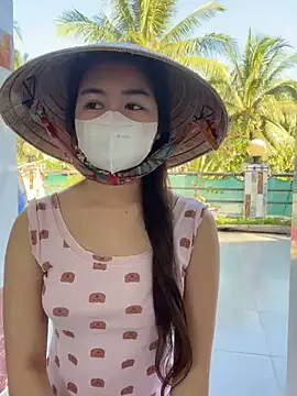 BabyThree  online show from 17, 2, 2025