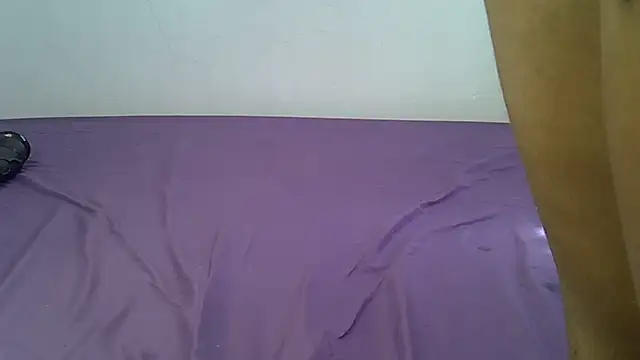 laetitia  online show from 9, 4, 2026