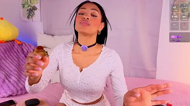 Heily Fox online show from 10, 11, 2025