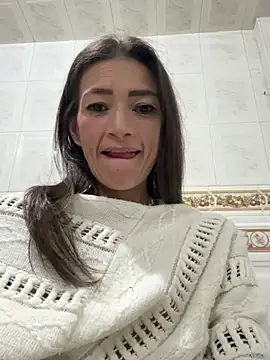 Snapshot of Yulia_sx chatting on 6, 3, 2025 Yulia sx online show from 6, 3, 2025