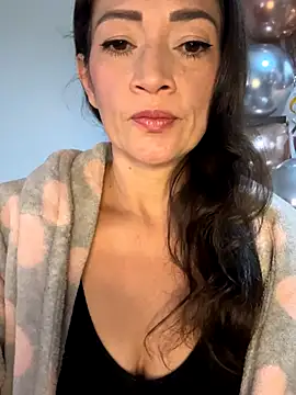 Snapshot of Yulia_sx chatting on 4, 10, 2025 Yulia sx online show from 4, 10, 2025