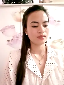 NgocQuyen2K online show from 23, 3, 2025