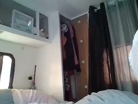 allissonw13 online show from 21, 2, 2025