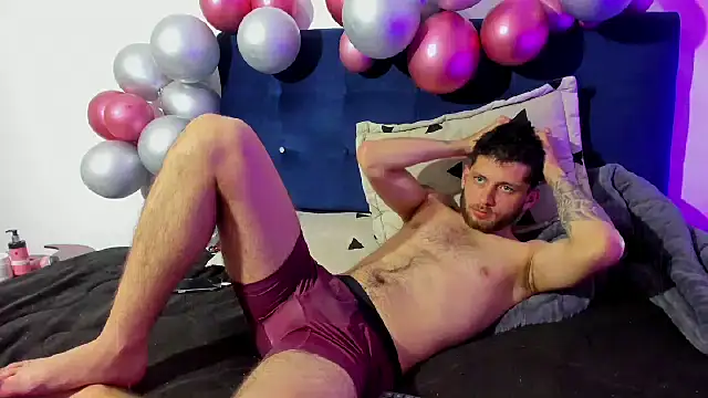 Ari and loggan online show from 15, 1, 2025